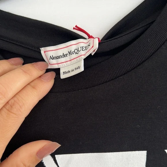 Alexander McQueen Men T shirt - Picture 6 of 7